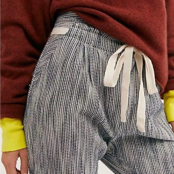 NWT Free People Light At Sunrise Indigo Blue Striped High Waisted Pants Sz 0 - Picture 4 of 7